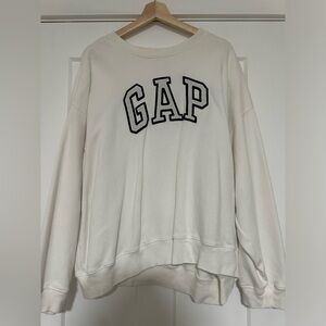 GAP Crewneck